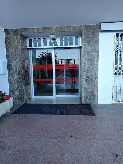 Piso Primera Linea De Mar Apartamento Empuriabrava 0*,
